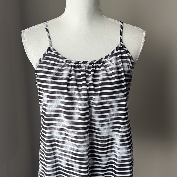 5/$25 Faded Glory Top - Picture 2 of 10